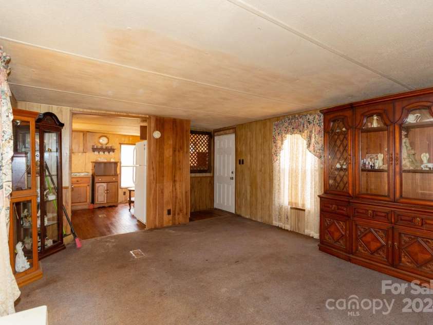 84 Mountain View Estates, Leicester, NC 28748.  MLS# CAR4196465, YatesRealty ID 2506. 