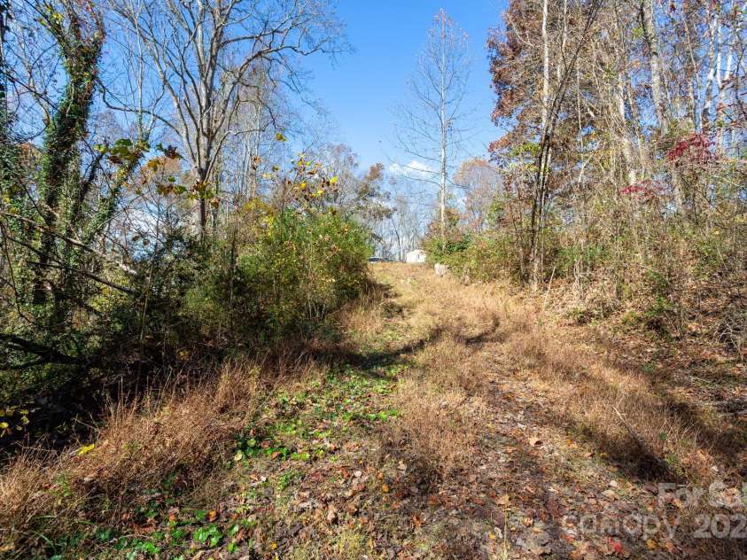 84 Mountain View Estates, Leicester, NC 28748.  MLS# CAR4196465, YatesRealty ID 2506. 