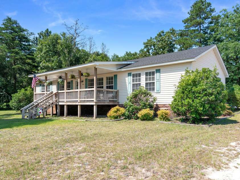 5701 Lockhart Road, Kershaw, SC 29067.  MLS# CAR4274686, YatesRealty ID 25060. Welcome to 5701 Lockhart Road