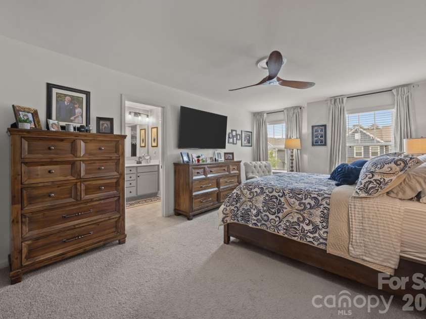 927 Canopy Falls Lane, York, SC 29745.  MLS# CAR4369534, YatesRealty ID 25060. 