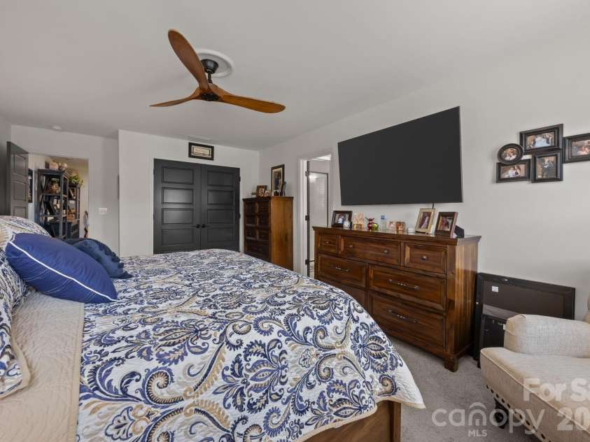927 Canopy Falls Lane, York, SC 29745.  MLS# CAR4369534, YatesRealty ID 25060. 