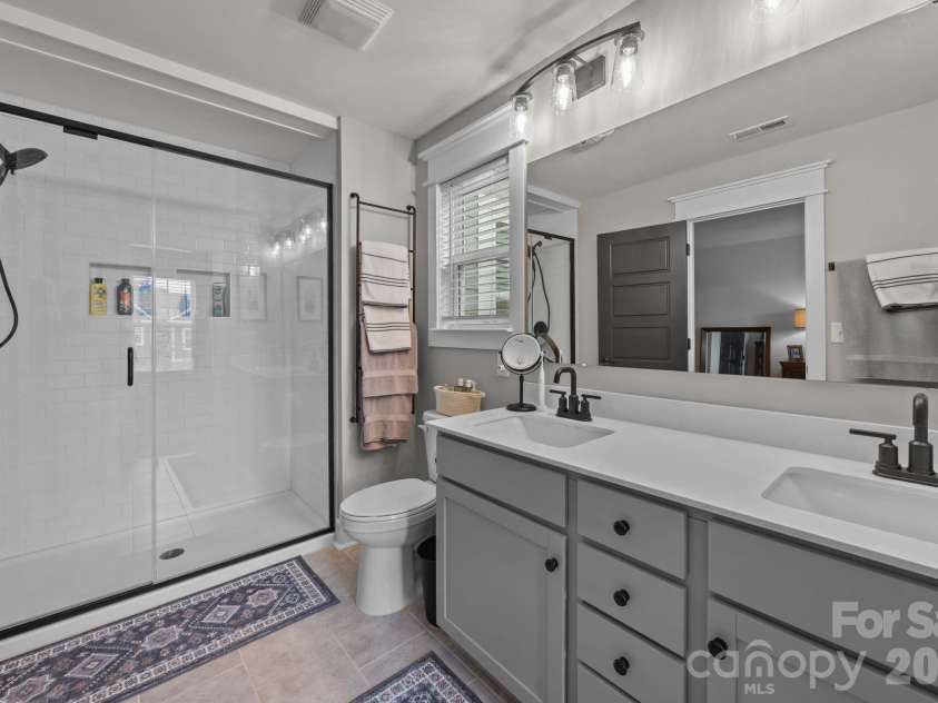 927 Canopy Falls Lane, York, SC 29745.  MLS# CAR4369534, YatesRealty ID 25060. 