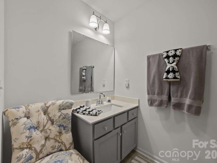 927 Canopy Falls Lane, York, SC 29745.  MLS# CAR4369534, YatesRealty ID 25060. 