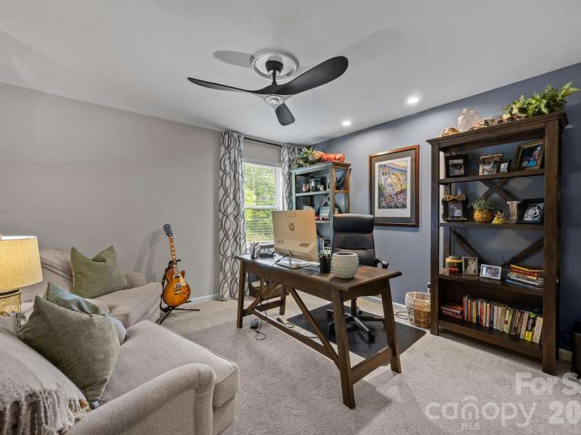 927 Canopy Falls Lane, York, SC 29745.  MLS# CAR4369534, YatesRealty ID 25060. 