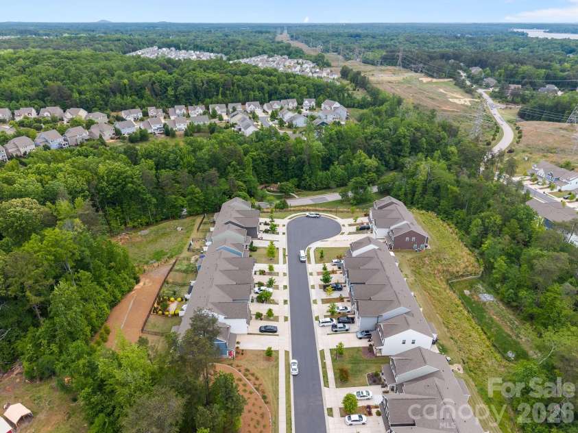 927 Canopy Falls Lane, York, SC 29745.  MLS# CAR4369534, YatesRealty ID 25060. 