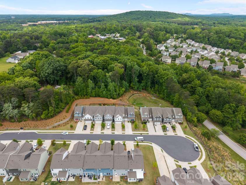 927 Canopy Falls Lane, York, SC 29745.  MLS# CAR4369534, YatesRealty ID 25060. 