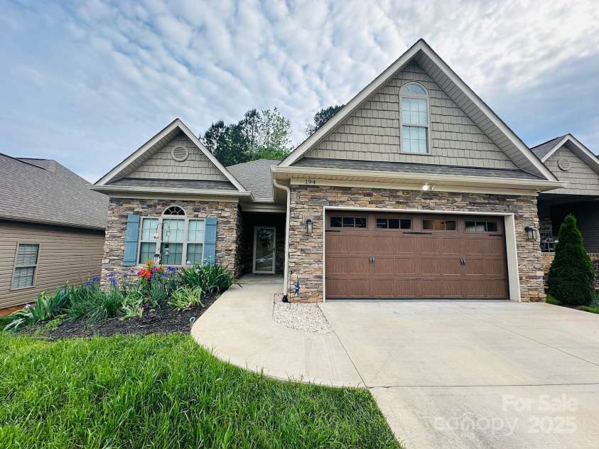 194 T R Harris Drive, Shelby, NC 28150.  MLS# CAR4277188, YatesRealty ID 25061. 