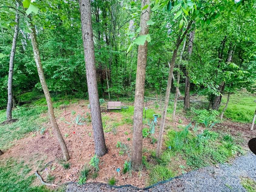 194 T R Harris Drive, Shelby, NC 28150.  MLS# CAR4277188, YatesRealty ID 25061. 