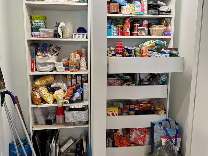 194 T R Harris Drive, Shelby, NC 28150.  MLS# CAR4277188, YatesRealty ID 25061. Butler's Pantry