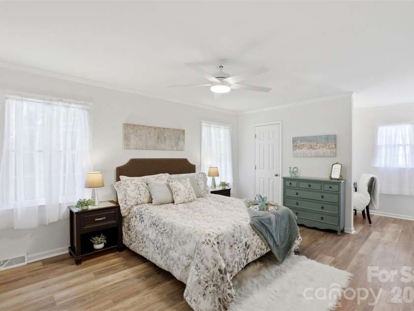 9624 Central Drive, Mint Hill, NC 28227.  MLS# CAR4385094, YatesRealty ID 25062. Primary bedroom from hallway.