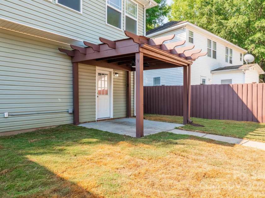 13115 Meadowmere Road, Huntersville, NC 28078.  MLS# CAR4274772, YatesRealty ID 25063. 