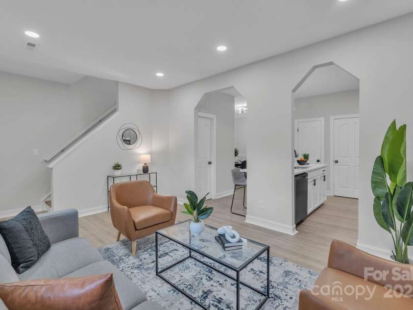 13115 Meadowmere Road, Huntersville, NC 28078.  MLS# CAR4274772, YatesRealty ID 25063. 