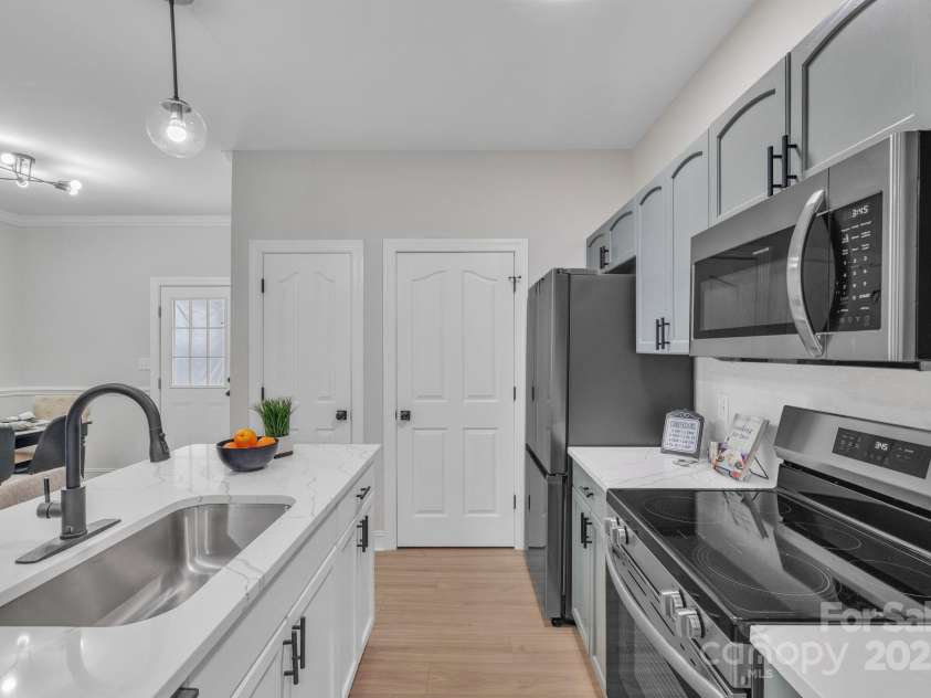 13115 Meadowmere Road, Huntersville, NC 28078.  MLS# CAR4274772, YatesRealty ID 25063. 