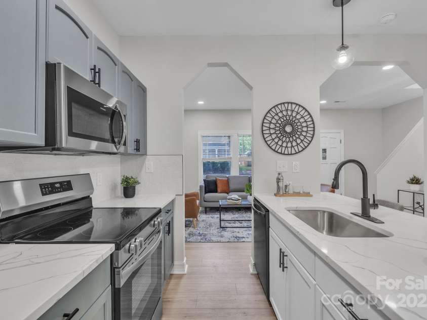 13115 Meadowmere Road, Huntersville, NC 28078.  MLS# CAR4274772, YatesRealty ID 25063. 