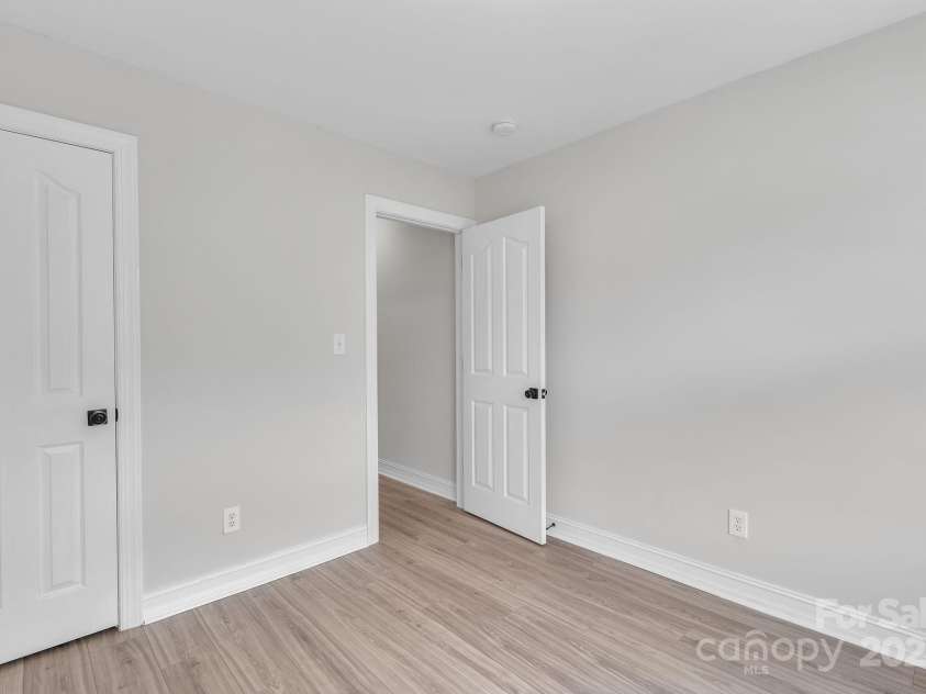 13115 Meadowmere Road, Huntersville, NC 28078.  MLS# CAR4274772, YatesRealty ID 25063. 
