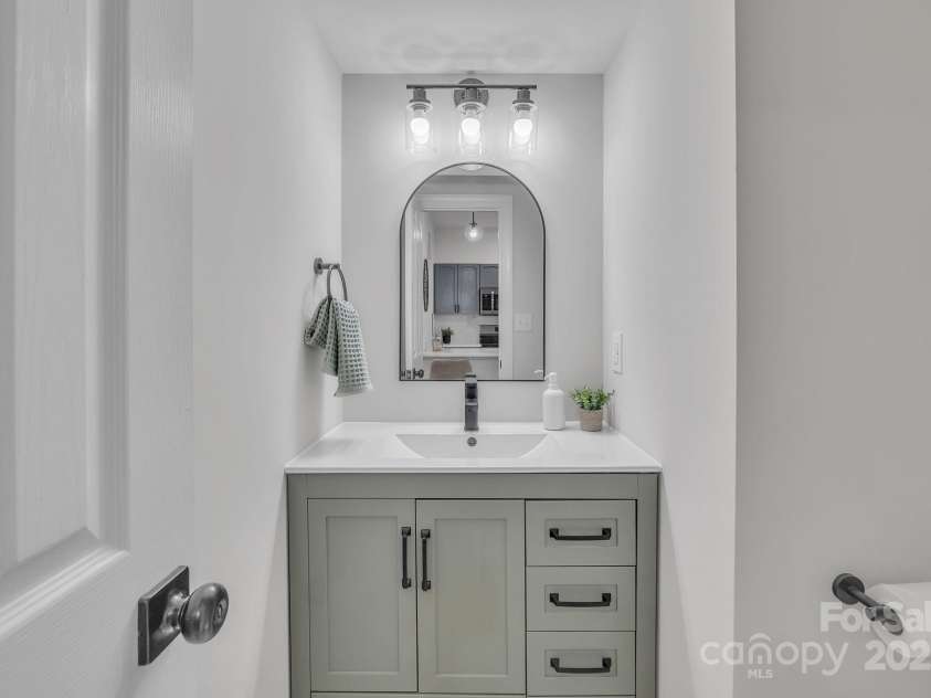 13115 Meadowmere Road, Huntersville, NC 28078.  MLS# CAR4274772, YatesRealty ID 25063. 