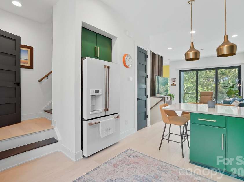 1003 Zinc Lane, Charlotte, NC 28205.  MLS# CAR4355110, YatesRealty ID 25065. 