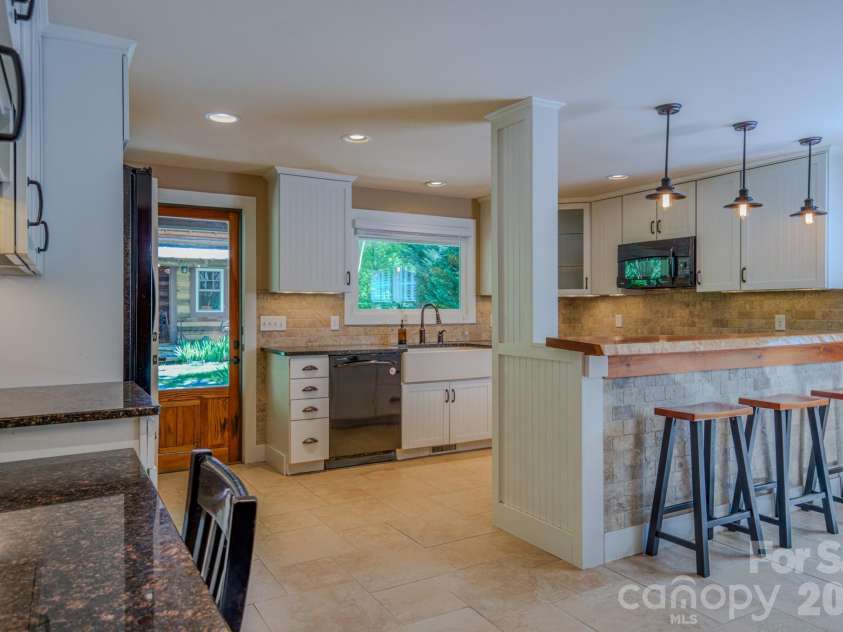 75 Old Gap Creek Road, Fairview, NC 28730.  MLS# CAR4378192, YatesRealty ID 25066. 