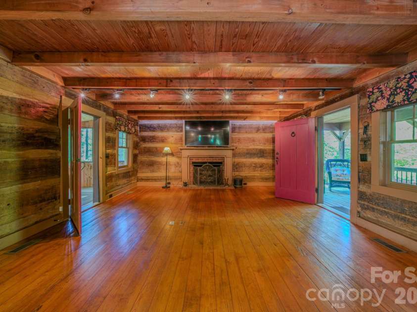 75 Old Gap Creek Road, Fairview, NC 28730.  MLS# CAR4378192, YatesRealty ID 25066. Living/dining room