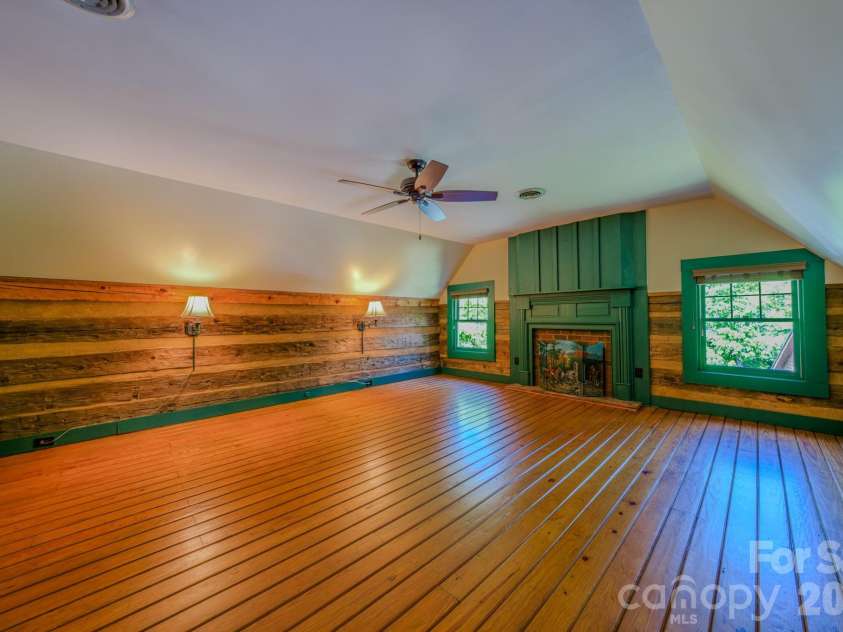 75 Old Gap Creek Road, Fairview, NC 28730.  MLS# CAR4378192, YatesRealty ID 25066. Primary bedroom