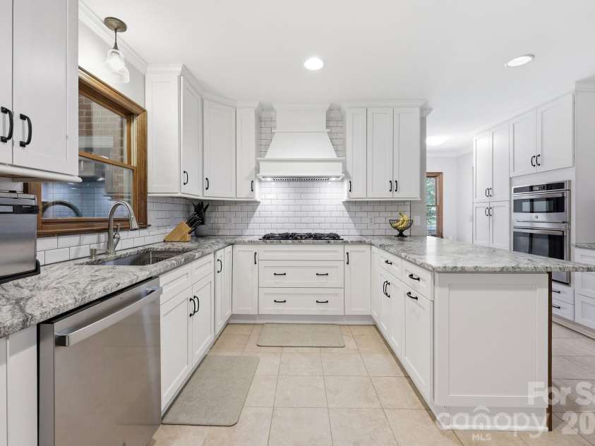 1526 Chadmore Lane, Concord, NC 28027.  MLS# CAR4385100, YatesRealty ID 25067. 