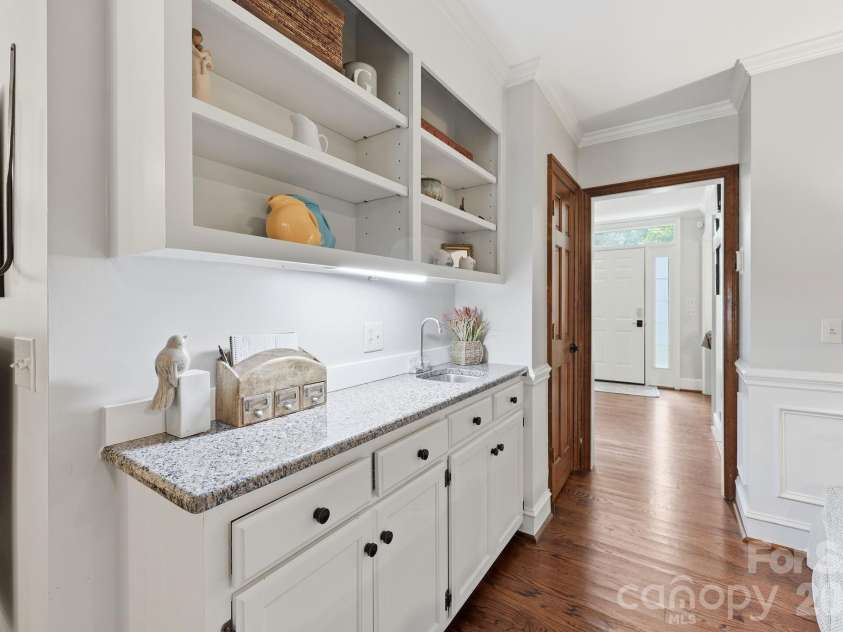 1526 Chadmore Lane, Concord, NC 28027.  MLS# CAR4385100, YatesRealty ID 25067. 