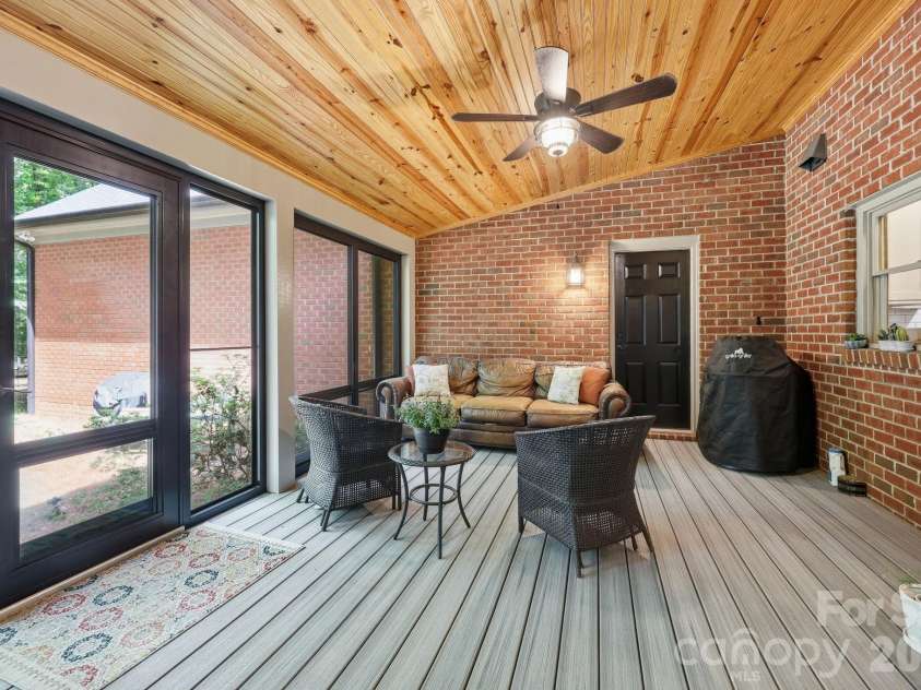 1526 Chadmore Lane, Concord, NC 28027.  MLS# CAR4385100, YatesRealty ID 25067. 
