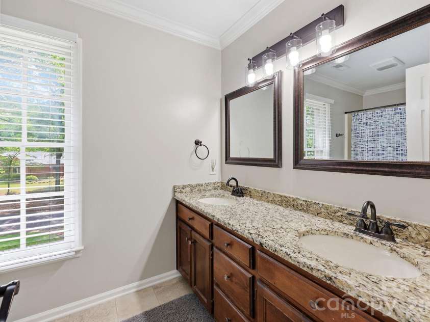 1526 Chadmore Lane, Concord, NC 28027.  MLS# CAR4385100, YatesRealty ID 25067. 
