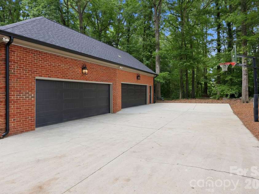 1526 Chadmore Lane, Concord, NC 28027.  MLS# CAR4385100, YatesRealty ID 25067. 