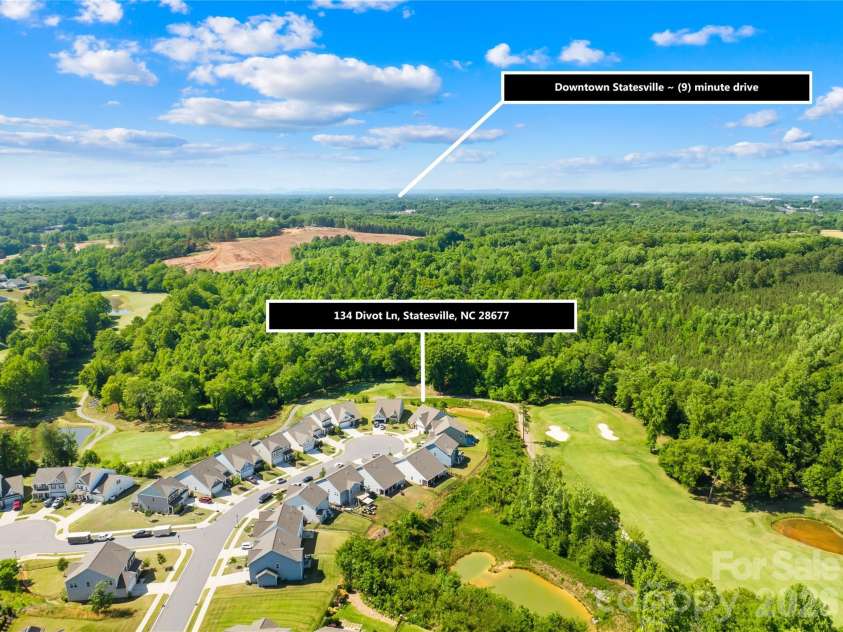 134 Divot Lane, Statesville, NC 28677.  MLS# CAR4380807, YatesRealty ID 25068. 