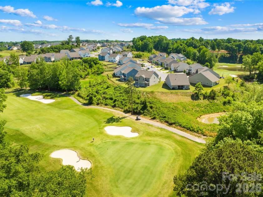 134 Divot Lane, Statesville, NC 28677.  MLS# CAR4380807, YatesRealty ID 25068. 