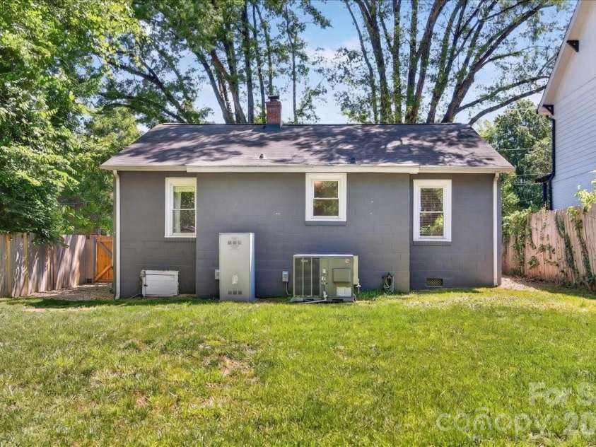 904 Academy Street, Charlotte, NC 28205.  MLS# CAR4380791, YatesRealty ID 25069. Back of the home. 