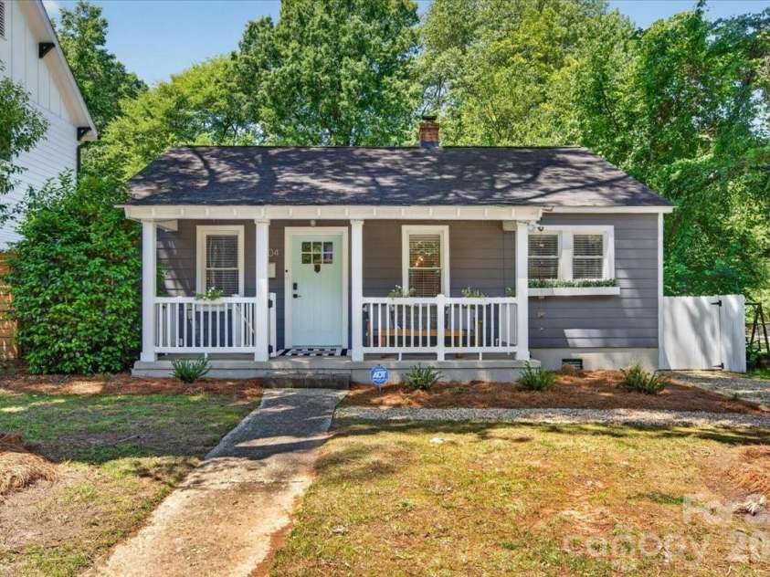 904 Academy Street, Charlotte, NC 28205.  MLS# CAR4380791, YatesRealty ID 25069. Front porch vibes happening at your charming bungalow in the heart of the Arts District... better known as NoDa