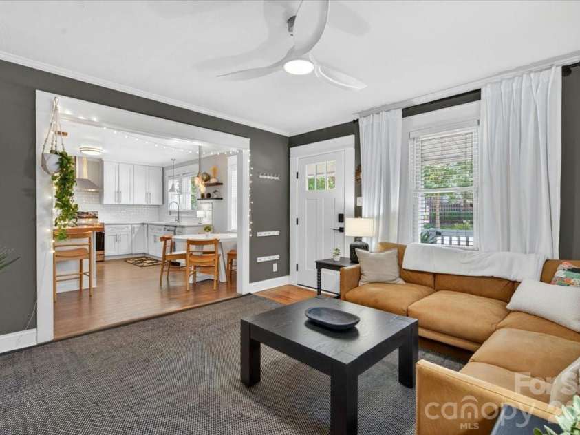 904 Academy Street, Charlotte, NC 28205.  MLS# CAR4380791, YatesRealty ID 25069. The living, dining and kitchen open floor plan flow perfectly for entertaining.