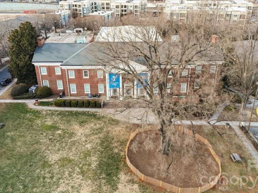 904 Academy Street, Charlotte, NC 28205.  MLS# CAR4380791, YatesRealty ID 25069. Your workout warmup and cooldown could be as simple as the easy walk to the Johnson YMCA in NoDa