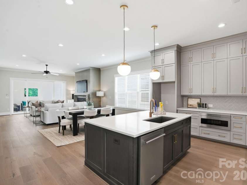 19028 Newburg Hill Road, Davidson, NC 28036.  MLS# CAR4409821, YatesRealty ID 2507. 