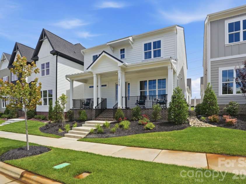 19028 Newburg Hill Road, Davidson, NC 28036.  MLS# CAR4409821, YatesRealty ID 2507. 