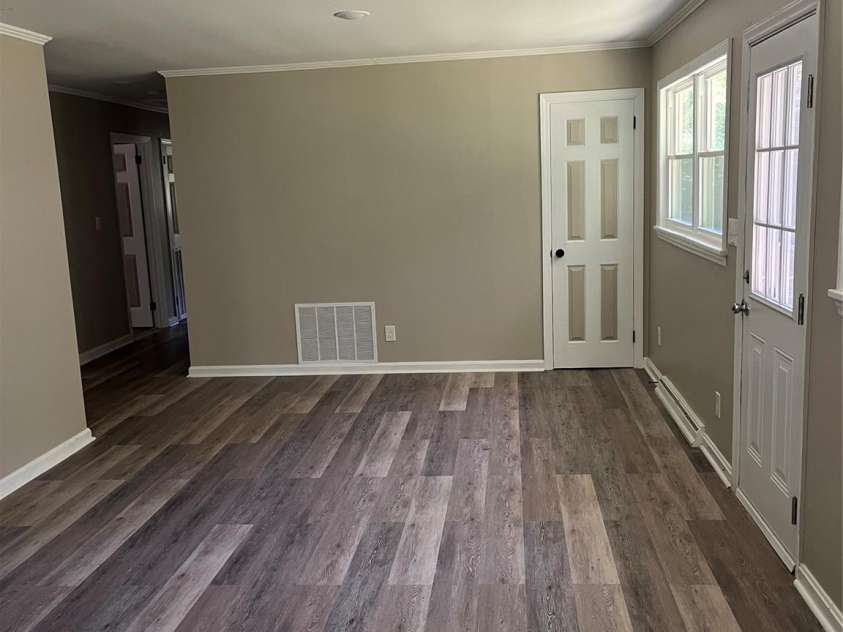 78 Dogwood Lane, Badin, NC 28009.  MLS# CAR4297793, YatesRealty ID 2507. DINNING