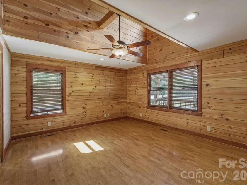 732 Grandview Peaks Drive, Nebo, NC 28761.  MLS# CAR4379354, YatesRealty ID 25071. Primary Bedroom