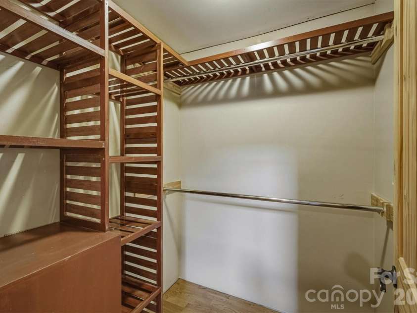732 Grandview Peaks Drive, Nebo, NC 28761.  MLS# CAR4379354, YatesRealty ID 25071. Primary Closet
