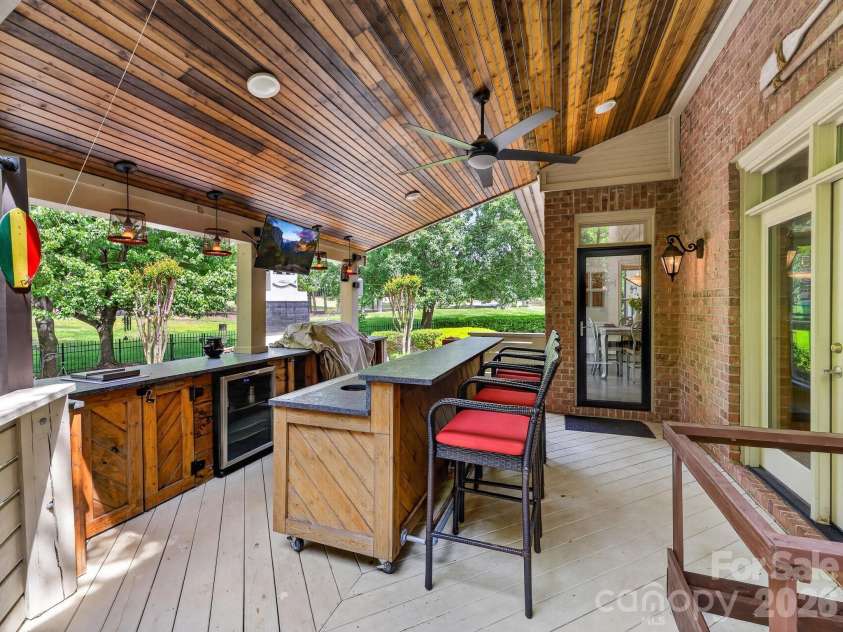 15635 Brem Lane, Charlotte, NC 28277.  MLS# CAR4365000, YatesRealty ID 25072. 