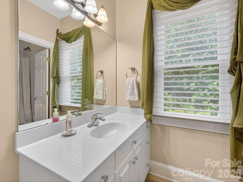 15635 Brem Lane, Charlotte, NC 28277.  MLS# CAR4365000, YatesRealty ID 25072. 
