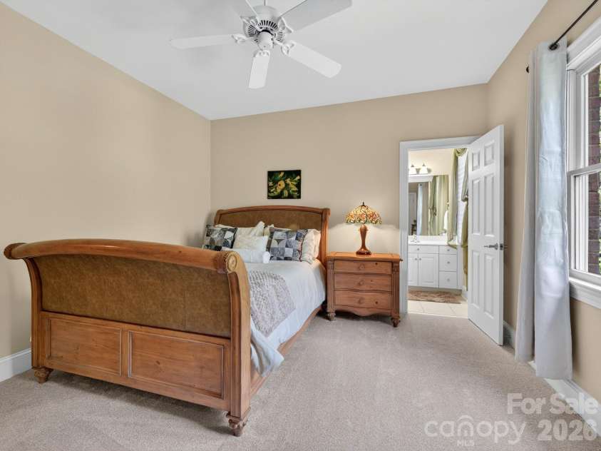 15635 Brem Lane, Charlotte, NC 28277.  MLS# CAR4365000, YatesRealty ID 25072. 