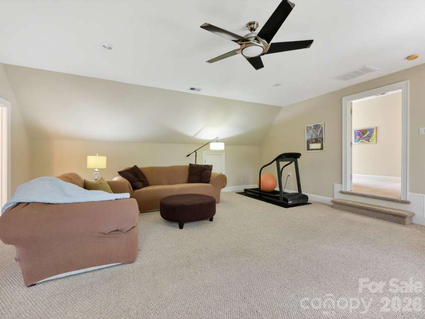 15635 Brem Lane, Charlotte, NC 28277.  MLS# CAR4365000, YatesRealty ID 25072. 