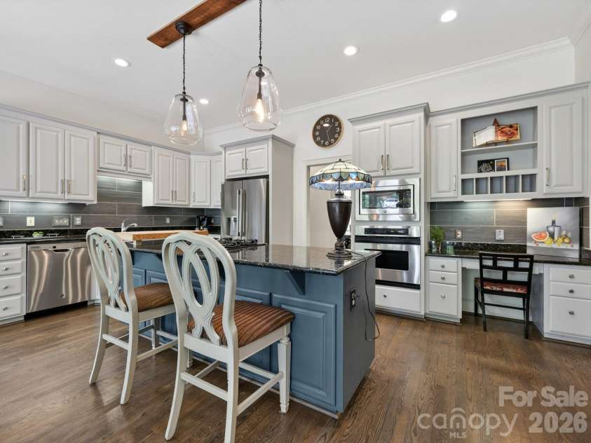 15635 Brem Lane, Charlotte, NC 28277.  MLS# CAR4365000, YatesRealty ID 25072. 