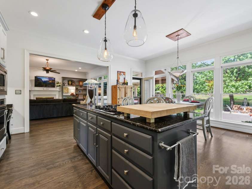 15635 Brem Lane, Charlotte, NC 28277.  MLS# CAR4365000, YatesRealty ID 25072. 