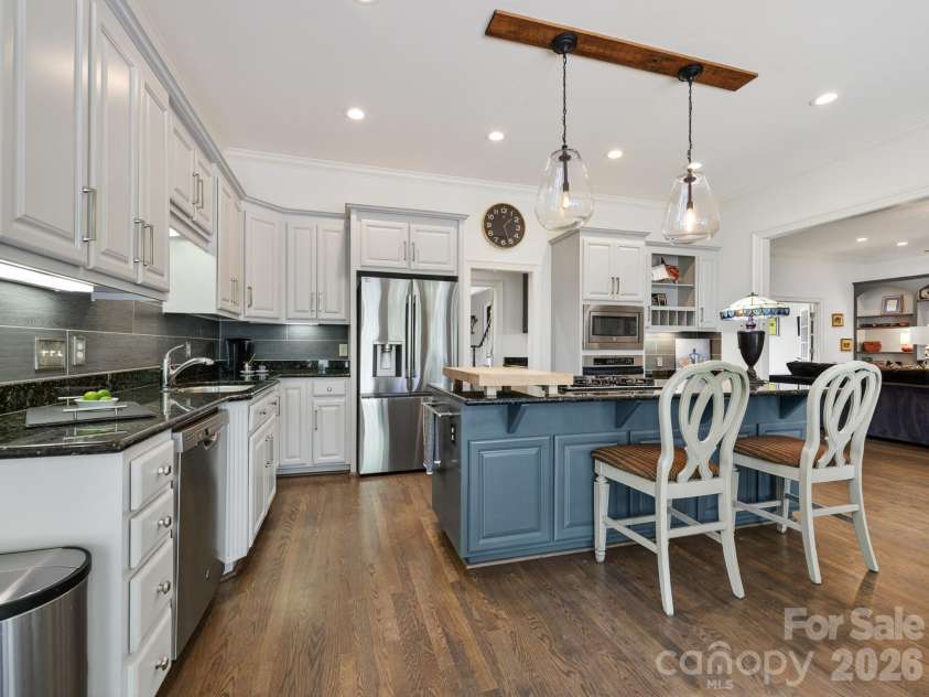 15635 Brem Lane, Charlotte, NC 28277.  MLS# CAR4365000, YatesRealty ID 25072. 