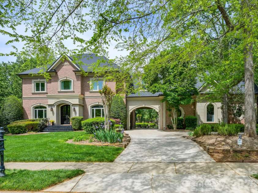 15635 Brem Lane, Charlotte, NC 28277.  MLS# CAR4365000, YatesRealty ID 25072. 