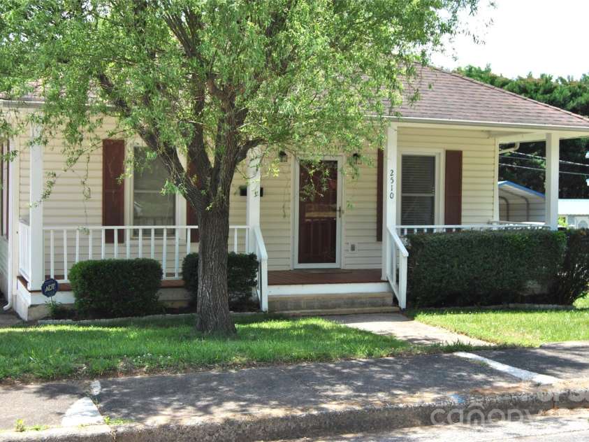 2510 Boundary Street, Belmont, NC 28012.  MLS# CAR4380438, YatesRealty ID 25073. 