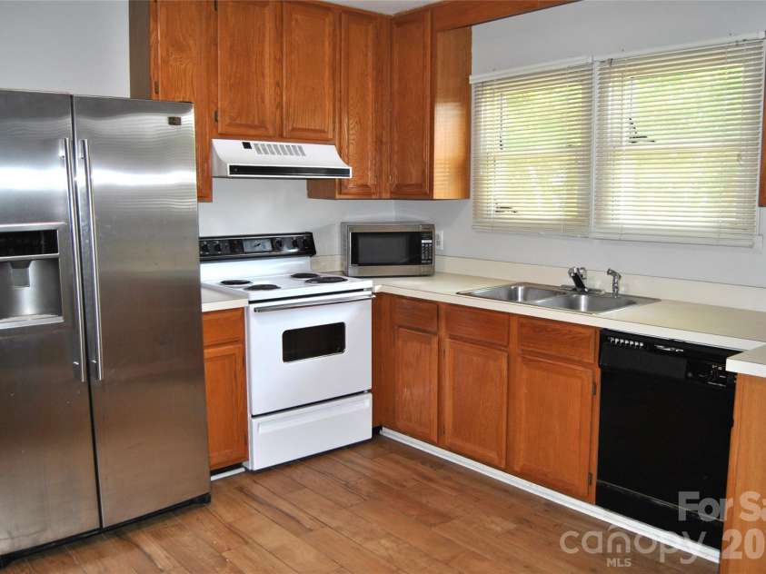 2510 Boundary Street, Belmont, NC 28012.  MLS# CAR4380438, YatesRealty ID 25073. 